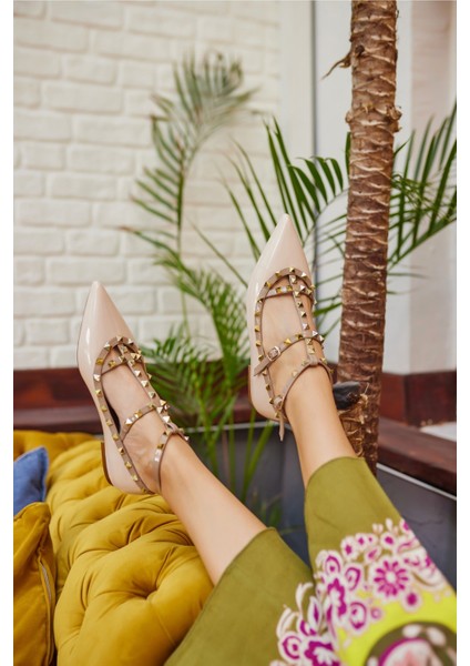 Nora Kadın Bej Siyah Piramit Trok Babet modelleri