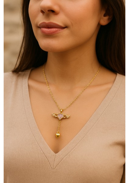 Altın Renk Kanat ve Kalp Detaylı Paslanmaz Çelik Kolye