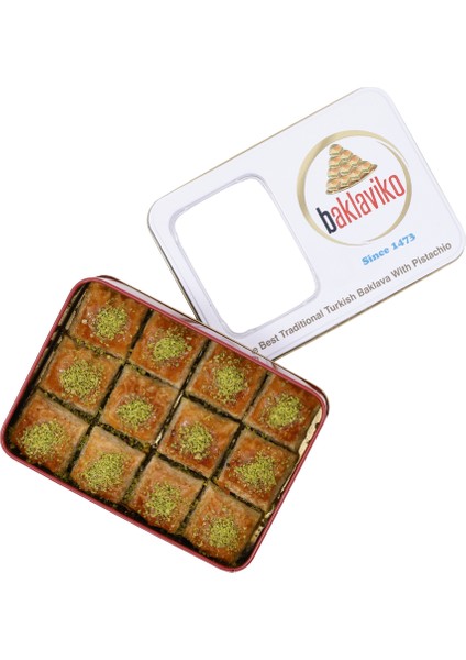 700 Gram Antep Fıstıklı Özel Kutu Baklava modelleri