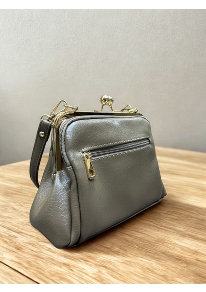 , Klipsli, Çok Gözlü ,yumuşak Deri, Haki Bayan Omuz ve Çapraz Çantası fiyatları