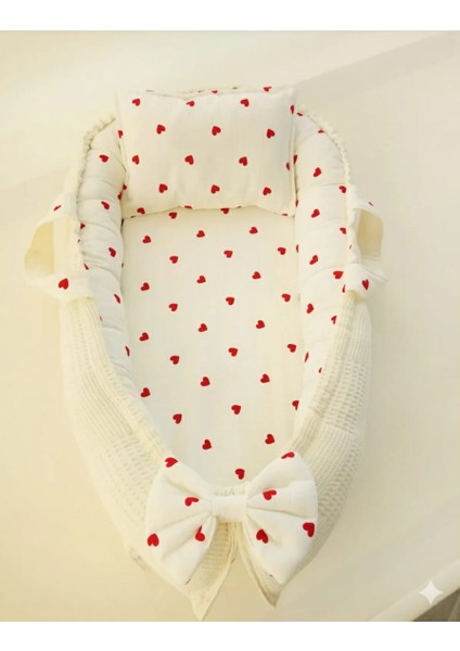 %100 Pamuk Muslin Babynest ve Yastık ( Kırmızı Kalp )
