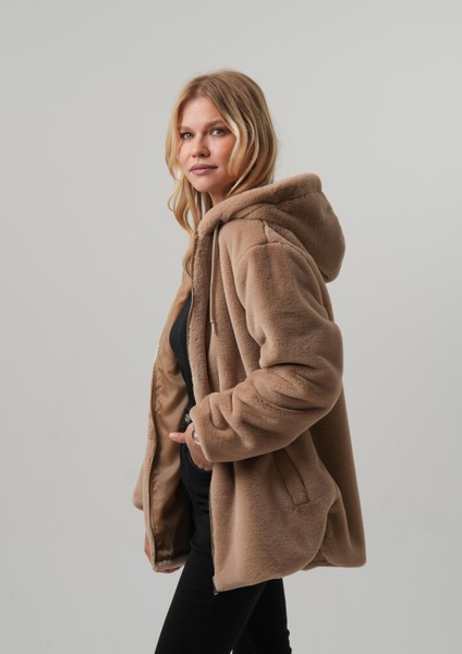 Mısra Kadın Mont Kapüşonlu Kadın Peluş Rabit Mont