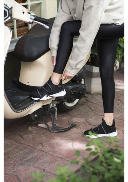 Elen Kadın Siyah Scuba Kumaş Taş Detay Sneaker fiyatları