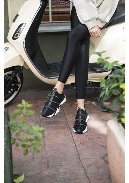 Elen Kadın Siyah Scuba Kumaş Taş Detay Sneaker fırsatları