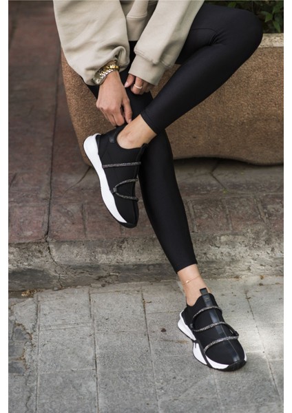Elen Kadın Siyah Scuba Kumaş Taş Detay Sneaker