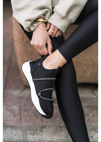 Elen Kadın Siyah Scuba Kumaş Taş Detay Sneaker