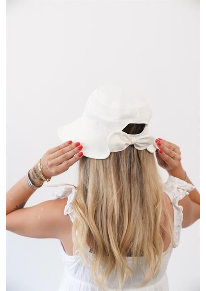 Kadın Brdy Beyaz Keten Fiyonk Detaylı Şapka modelleri