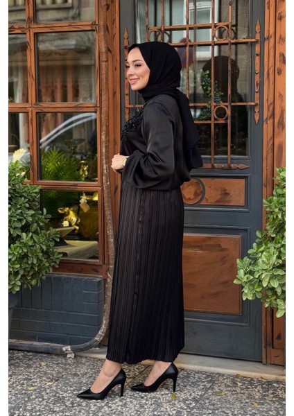 Nurcan Çetin Etekli Takım 25567 Siyah fiyatları