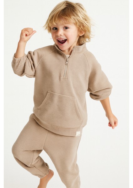 Erkek Çocuk Dik Yaka Fermuarlı Alt-Üst Takım Kahverengi