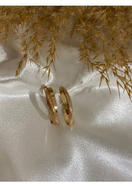 Yaldız Detaylı Halka Xupıng Çelik Küpe