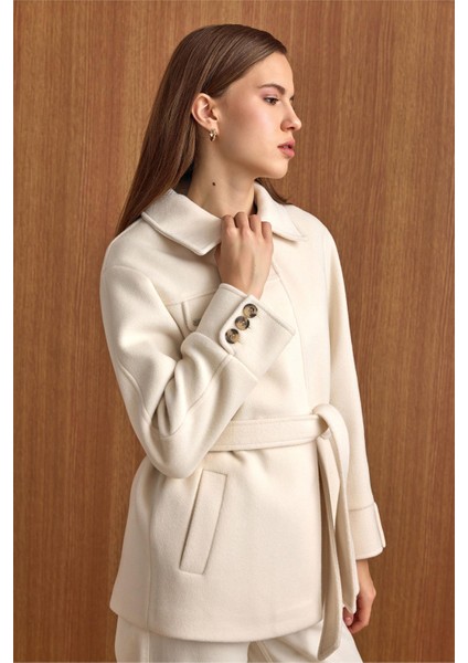 Gömlek Yaka Kuşak Detaylı Oversize Kısa Kaban EKRU 3155