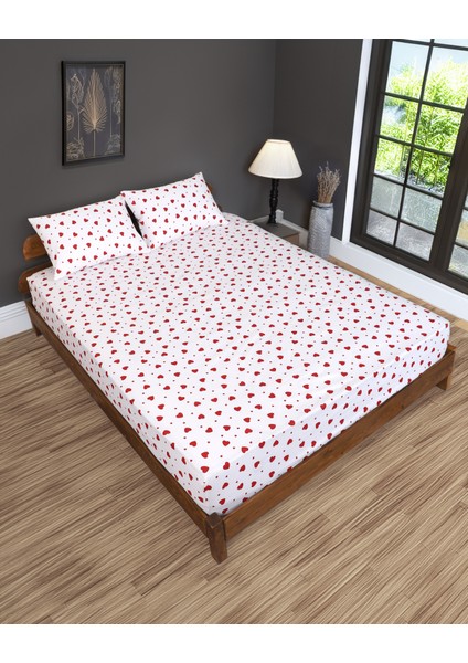 Kalp Desenli Lastikli Çarşaf Seti 180 × 200 cm + 2 Adet 50 × 70 cm Yastık Kılıfı