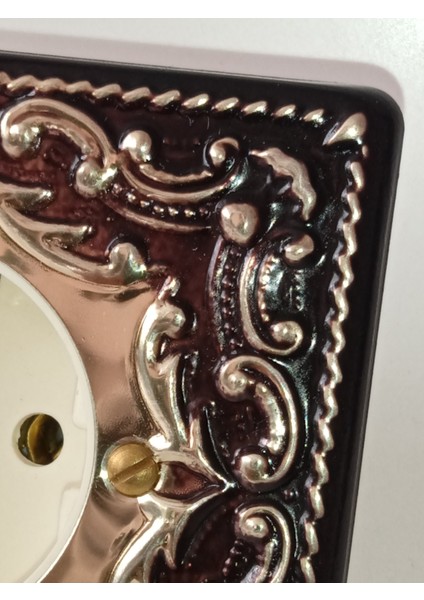 Sultan Vintage Nostaljik Retro Sıva Altı Topraklı Priz – 1980’LER Metal Ön Yüzey