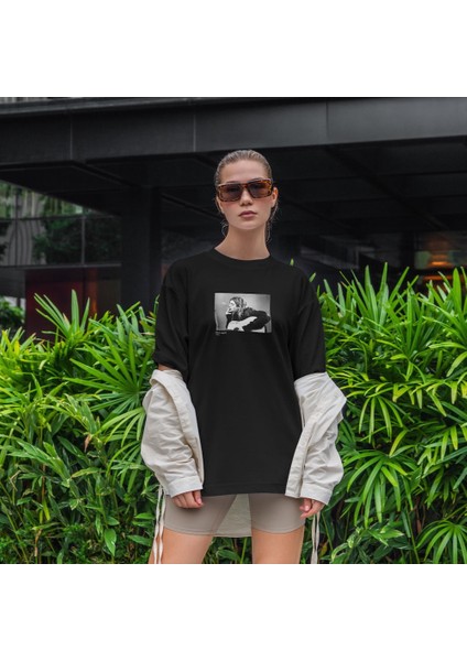 Kurt Cobain 1990 Oversize Tişört - Siyah fiyatları