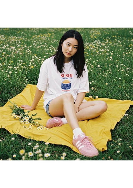 Sushi Lover Club Oversize Tişört - Beyaz fiyatları