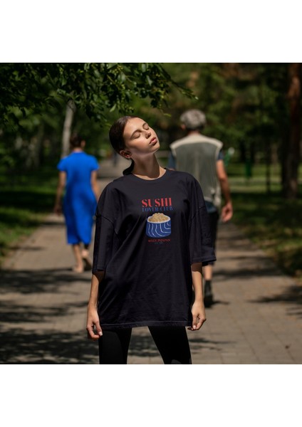 Sushi Lover Club Oversize Tişört - Siyah fiyatları
