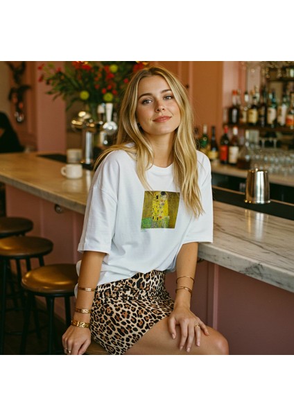 The Kiss Oversize Tişört - Beyaz fiyatları