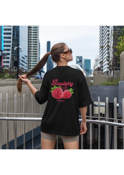 Raspberry Oversize Tişört - Siyah fırsatları