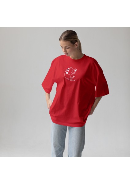 Wine Lover Cat Oversize Tişört - Kırmızı fiyatları