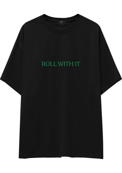 Roll With It Oversize Tişört - Siyah fiyatları