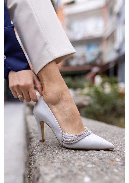 Reto Kadın Gumus Saten Taş Detay Topuklu Ayakkabi