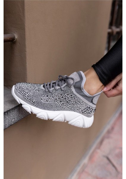 Leva Kadın Gri Taş Detay Eva Taban Sneaker indirimleri
