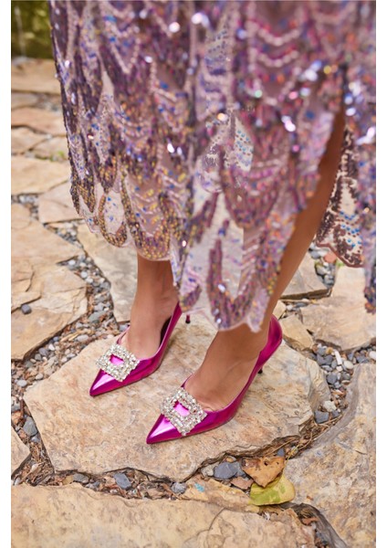 Alava Kadin Fusya Metalık Taş Detay Stıletto