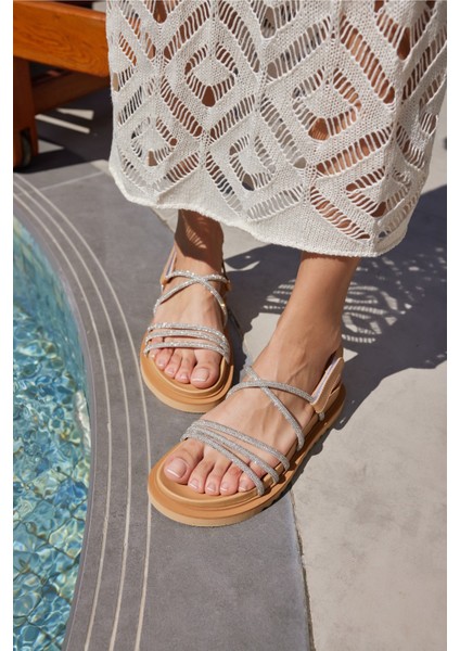 Flowe Kadin Siyah Taş Detay Fusped Taban Sandalet indirimleri