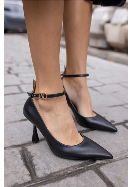 Sity Kadın Siyah Topuklu Ayakkabi