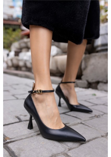 Sity Kadın Siyah Topuklu Ayakkabi