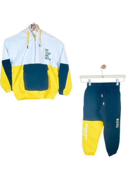 Erkek Çocuk Sarı Beyaz Siyah Kapüşonlu Eşofman Takımı – Pamuklu, Şık ve Rahat Tasarım