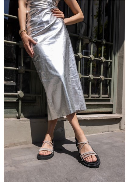 Flowe Kadin Siyah Taş Detay Fusped Taban Sandalet