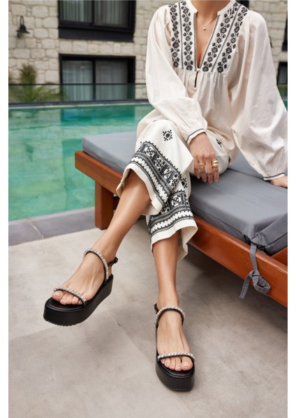 Disco Kadın Fusya Taş Detay Sandalet modelleri