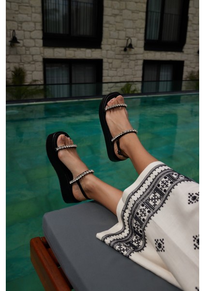 Disco Kadın Fusya Taş Detay Sandalet