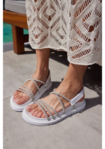 Flowe Kadin Siyah Taş Detay Fusped Taban Sandalet