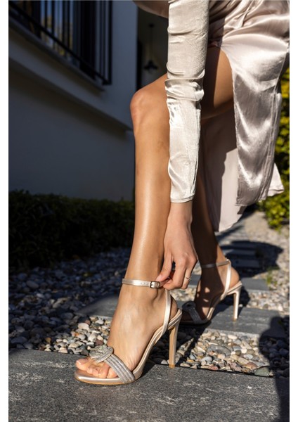 Lucca Kadın Sedef Asansor Bilek Taş Detay Abiye Ayakkabi