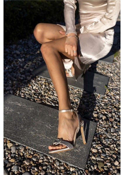 Lucca Kadın Sedef Asansor Bilek Taş Detay Abiye Ayakkabi