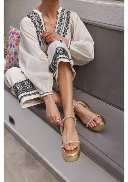 Disco Kadın Fusya Taş Detay Sandalet indirimleri