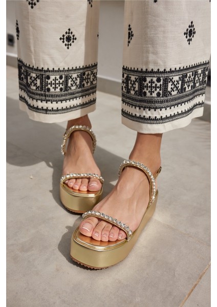 Disco Kadın Fusya Taş Detay Sandalet