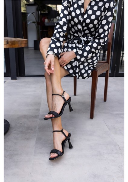 Lucca Kadın Sedef Asansor Bilek Taş Detay Abiye Ayakkabi fiyatları