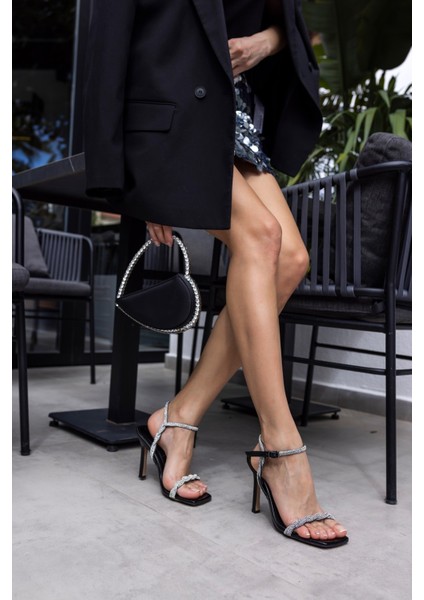 Fiore Kadın Gold Bantli Taşli Detay Topuklu Abiye Ayakkabi indirimleri