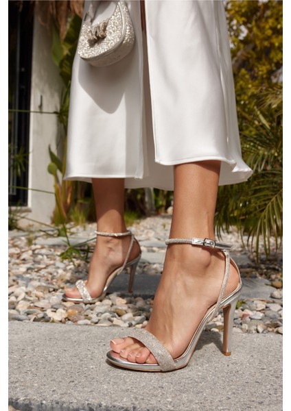 Taco Kadin Mavi Metalik Taşli Abiye Sandalet