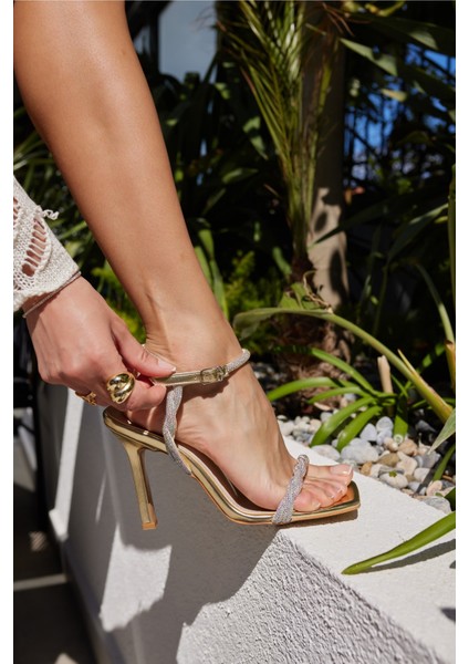 Fiore Kadın Gold Bantli Taşli Detay Topuklu Abiye Ayakkabi