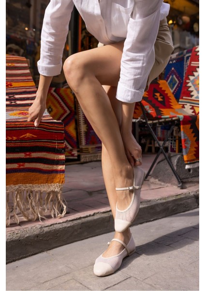 Petrov Kadın Siyah Leopar Garnılı Babet