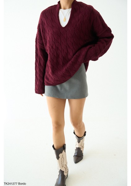 Kadın Dik Yaka Göğüs Dekolteli Örgü Kışlık Kazak fiyatları