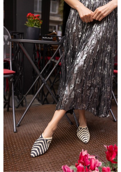 Fücevre Kadın Bej-Siyah Garnılı Örgü Hasir Terlik