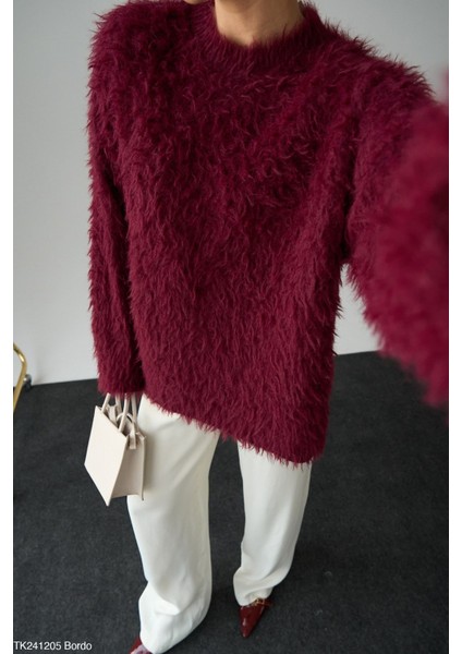 Paıge Tüylü Uzun Kollu Kazak modelleri