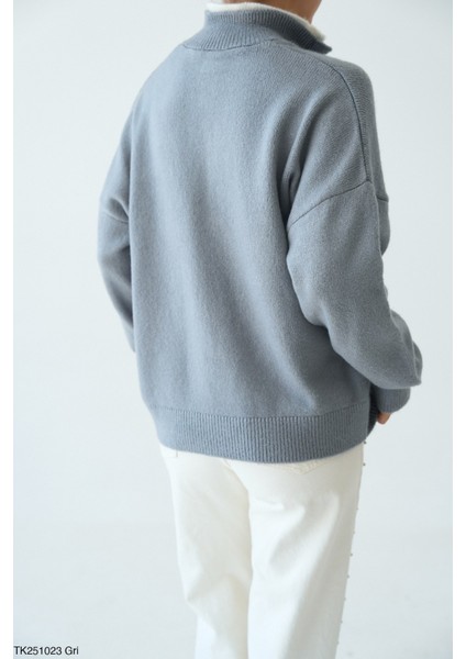 Kadın Yarım Düğmeli Çift Renk Yaka Basıc Kazak modelleri