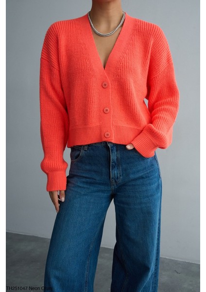 Kadın Düğmeli Standart Beden Kısa Basıc Triko Hırka