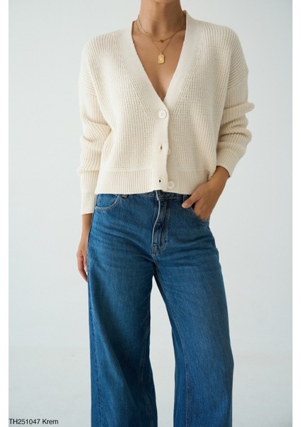 Kadın Düğmeli Standart Beden Kısa Basıc Triko Hırka fiyatları